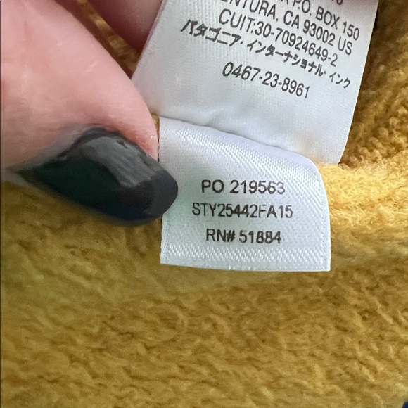 Patagonia Women's Re-Tool Snap-T Pullover in Yellow - Picture 8 of 8